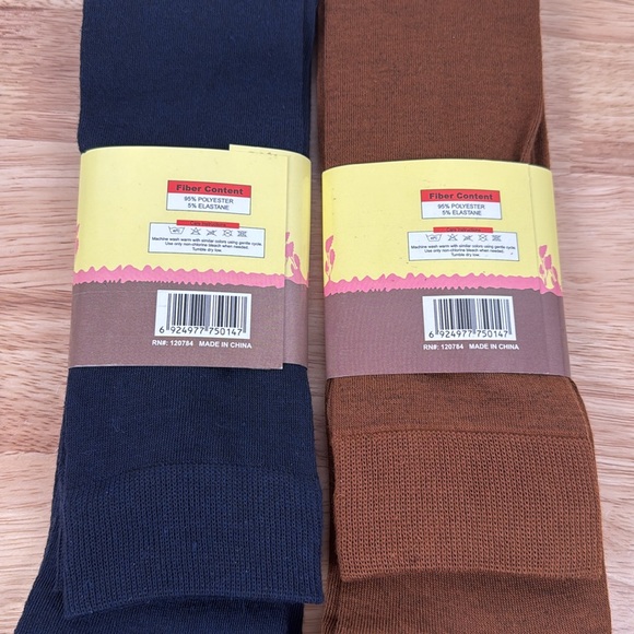 Two pairs of YELETE Ladies tigh high fancy designer socks - Picture 6 of 8